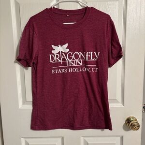 Women’s Gilmore Girls Dragonfly Inn Shirt (Maroon)
